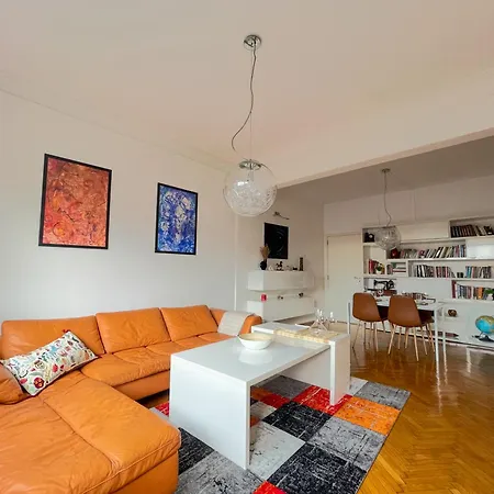 Spacious Flat On Sofia'S Main Street Exterior photo